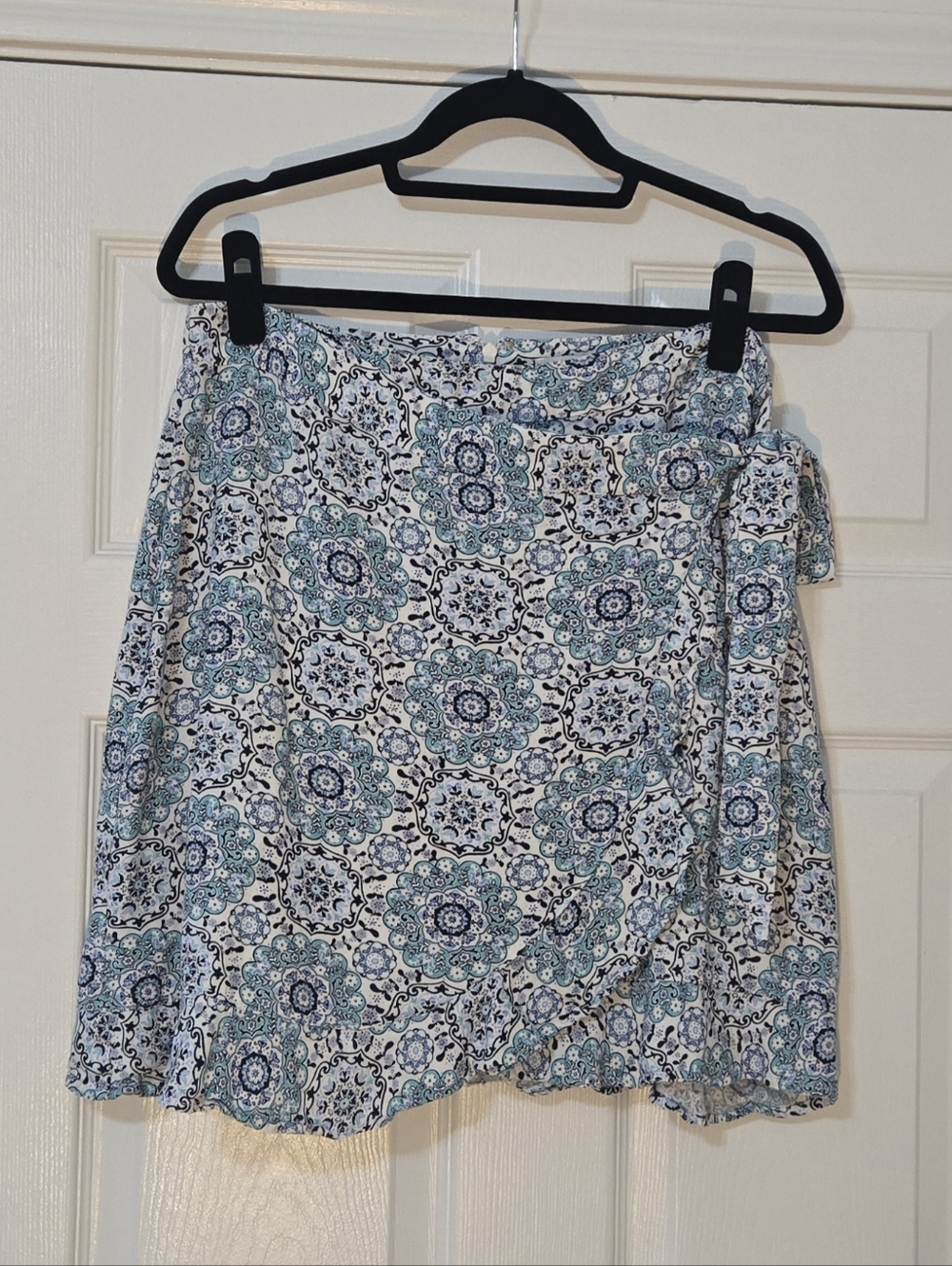 LOFT White and Blue Floral Wrap Skirt